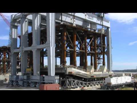 Monoliths on the move at Olmsted Locks and Dam