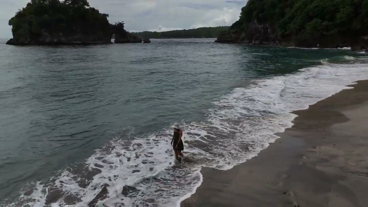 8 Jan 2026 - Broken Beach, Bali, Indonesia