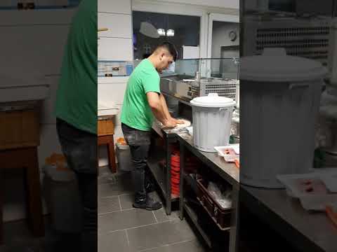 معلم بيتزا حميدو