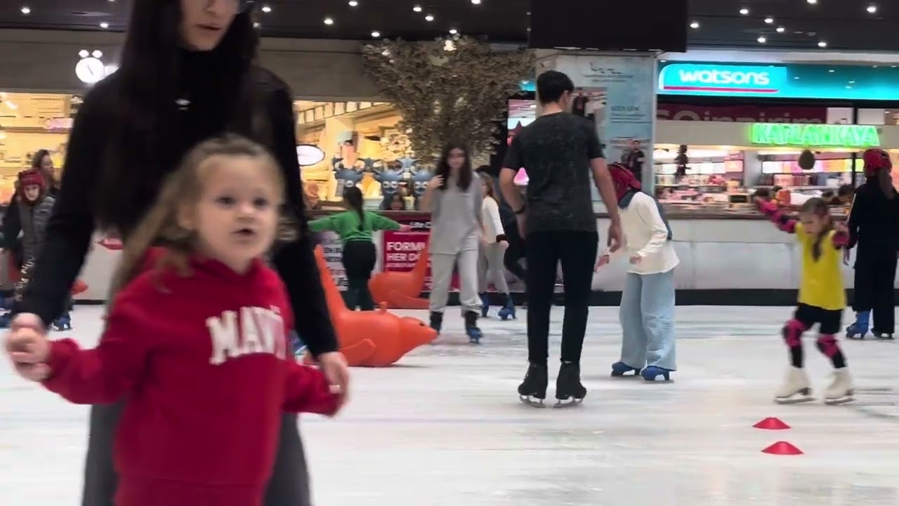 Eda Ertuğrul buz pateni Perlavista