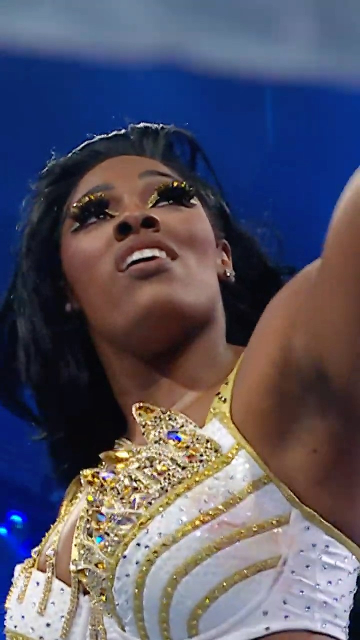 Lash Legend didn’t come to play ? #RoyalRumble
