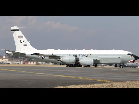 4K] RC135U Combat Sent Yokota 横田基地 サメ口 TakeOff - YouTube