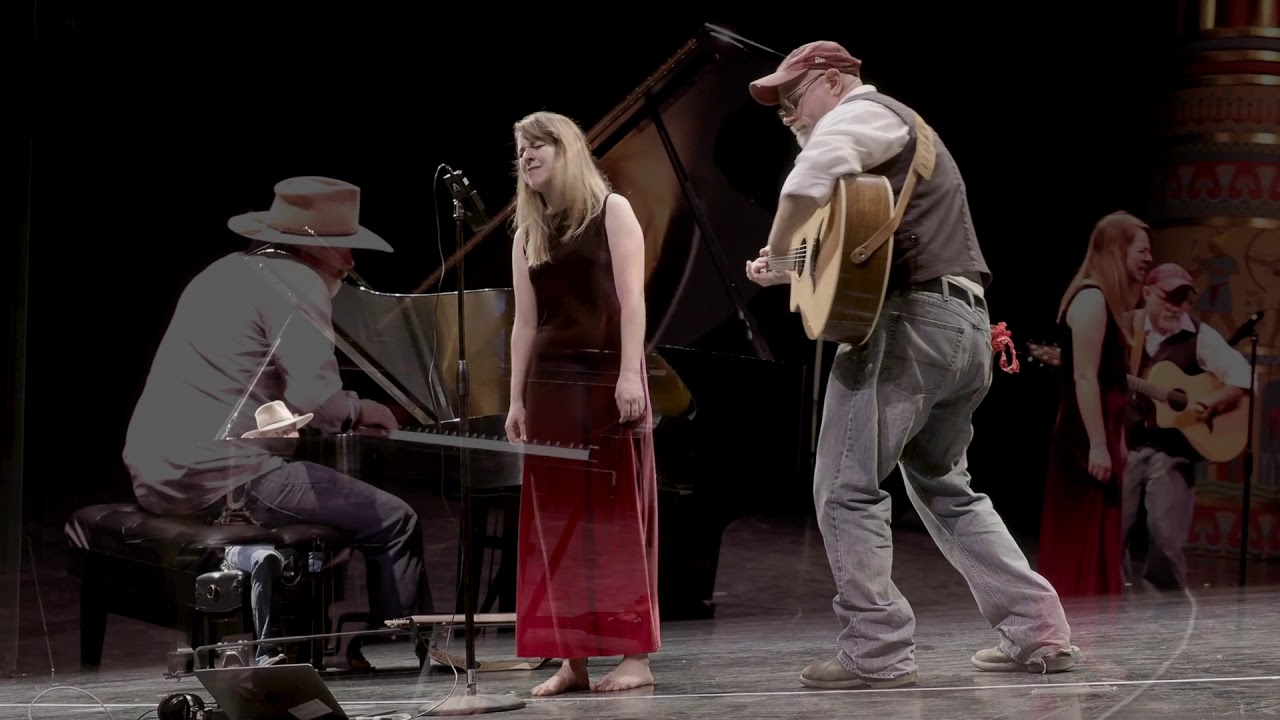 Παρακολούθηση Carrie Myers + The Proper Way covers "Things" by Frightened Rabbit στο YouTube Παρακολούθηση Carrie Myers + The Proper Way covers "Things" by Frightened Rabbit στο YouTube