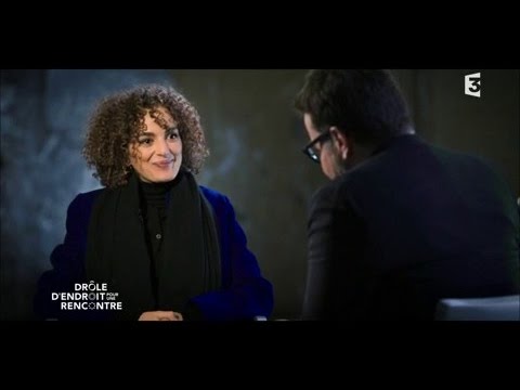Vidéo: Un écrivain Décède Lors D'une Interview Télévisée En Direct