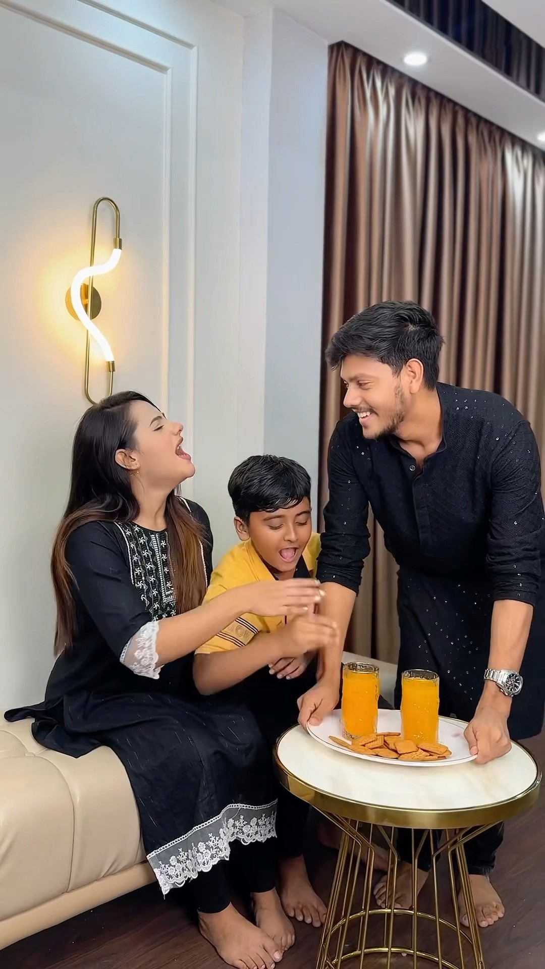 বাঙালি যখন আত্মীয়র বাসায় বেড়াতে যায় ? | Bangali At Relatives Home ? #shorts