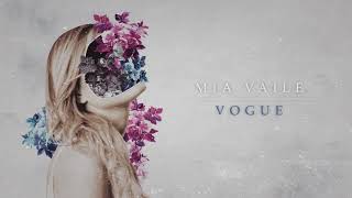 Vignette de la vidéo "Mia Vaile - Vogue"