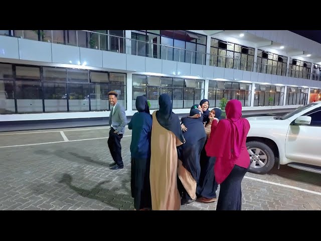 Yalangoch ayollar porno Yaponiyalik transseksuallar