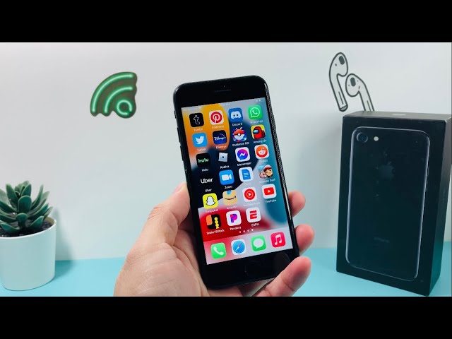 iPhone 7 Plus In 2023! (Still Worth It?) (Review) 