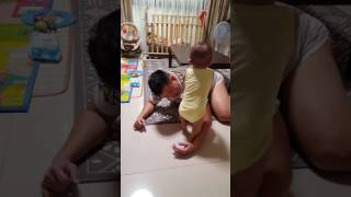 2016112902把拔討抱抱不知所措(10m9d)