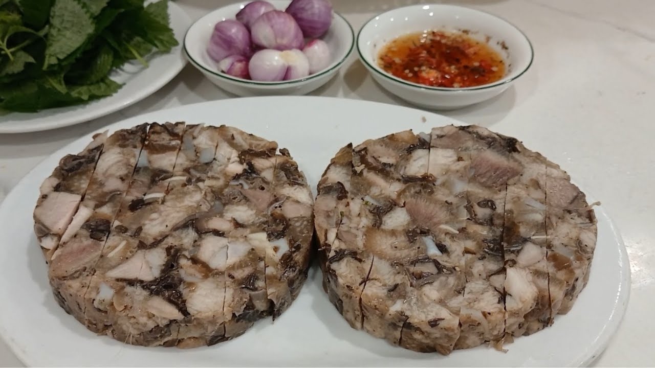 Bí Quyết Làm Giò Xào Ngày Tết Không Cần Khuôn - Dùng Chai Nước Mà Giò Dai Giòn Xuất Sắc