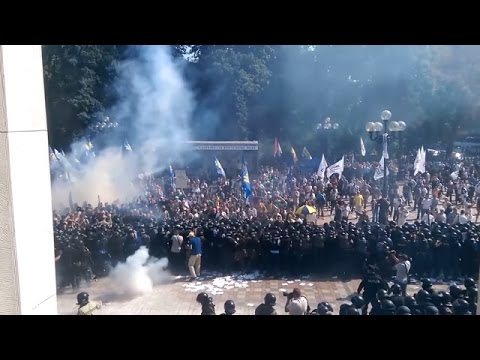 Ukraine War - Hand grenade explodes near Verkhovna Rada in Kiev Ukraine