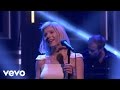 Aurora - Conqueror (Live From The Tonight Show Starring Jimmy Fallon)