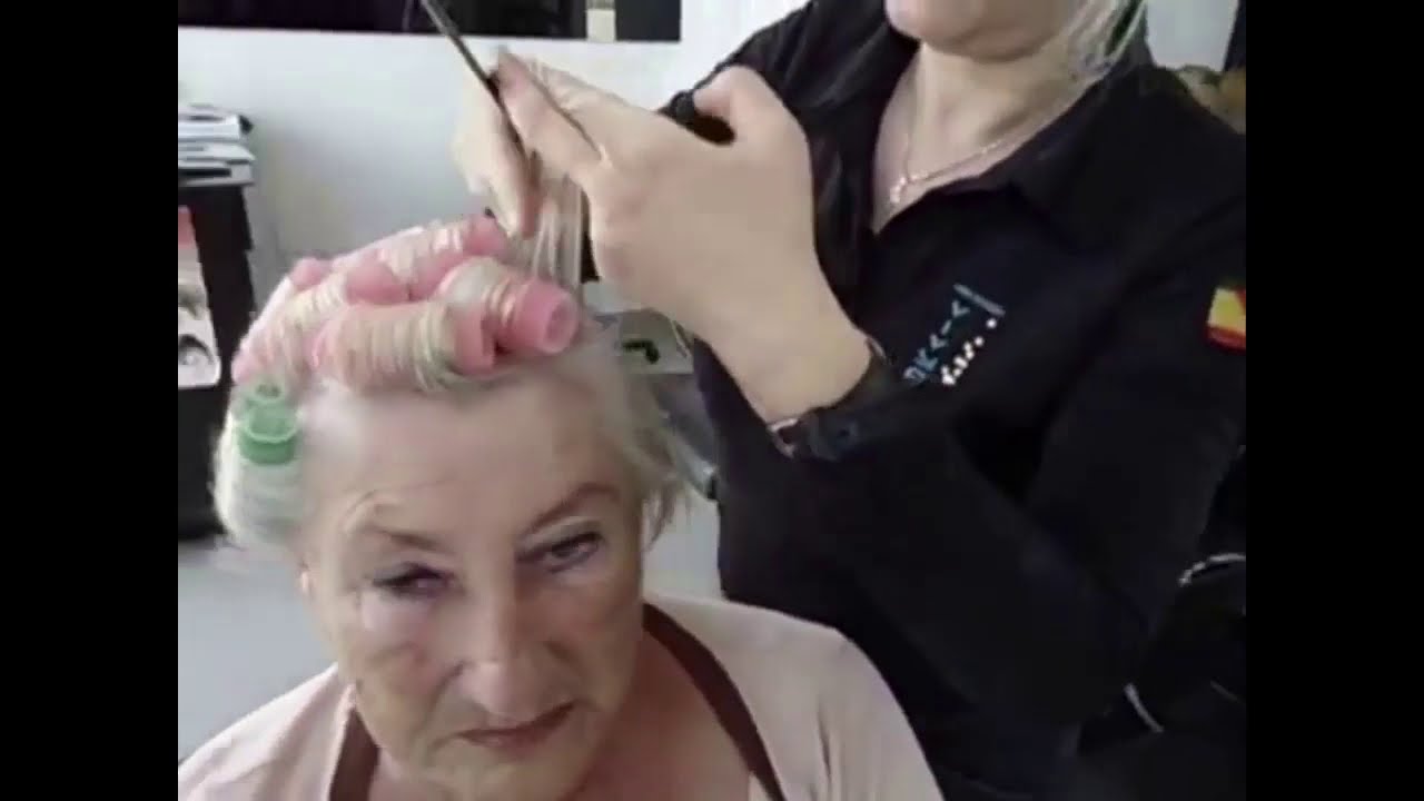 How To Use Hair rollers , Primark Rollers YouTube