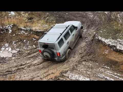Tank 300 и другие дорогие машины против Нив и УАЗов. #союзджиперовсамары #грязь #горки #tank #нива