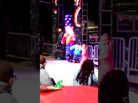 Echo stage dance battle