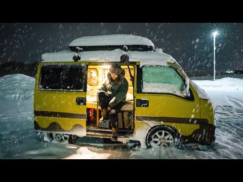 【雪の車中泊】暖房なし軽自動車。北海道の豪雪地帯で車中泊。