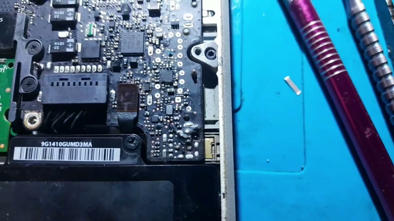 MacBook Pro A1278 820-2936 Audio Out Digital Port - YouTube