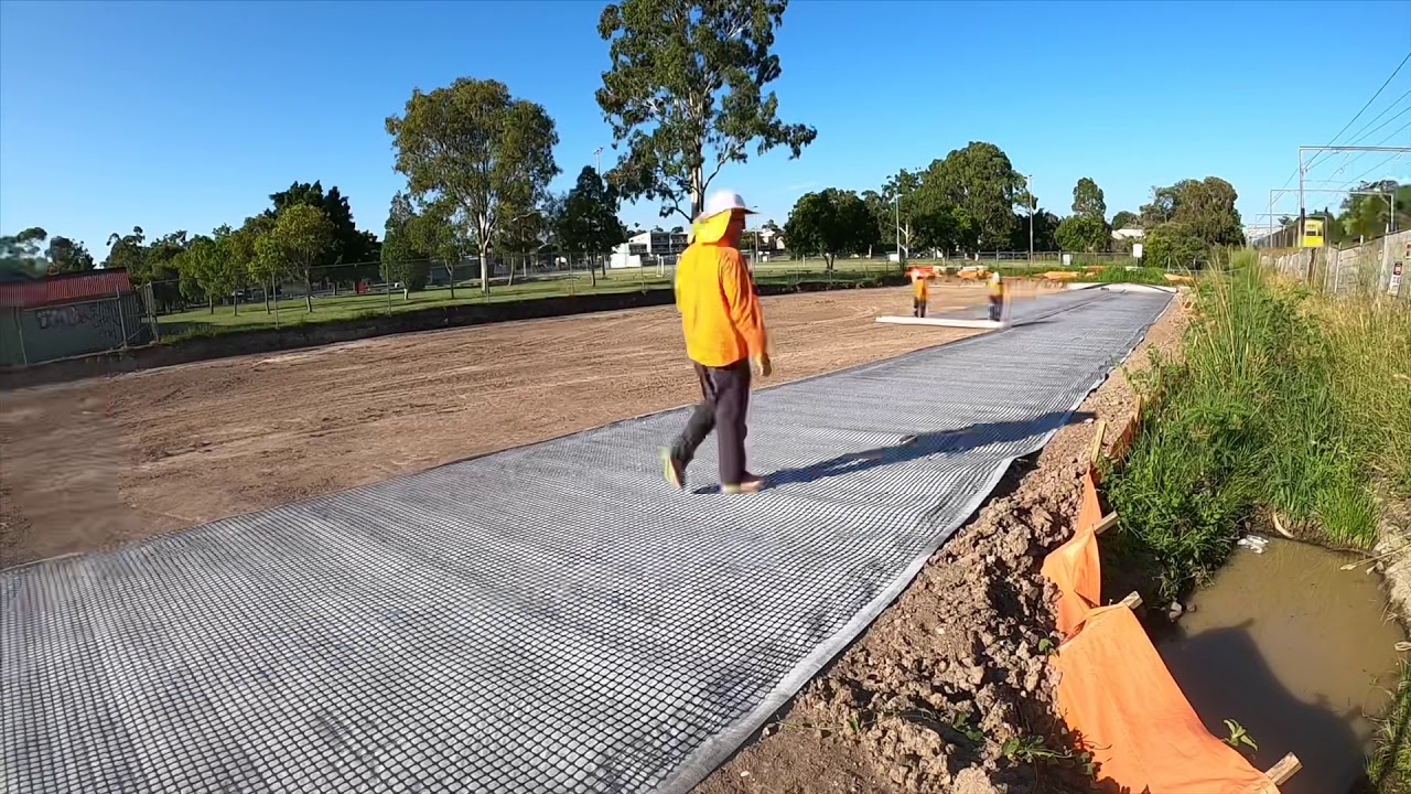 Carsburg Earthmoving Engineered Subgrade Installation - YouTube
