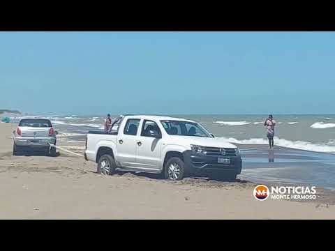 Rescate de Amarok encajada con Suzuki Fun en Sauce Grande