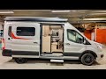 Un petit campervan de luxe offre un confort fabuleux et une sensation daration burstner lineo c590