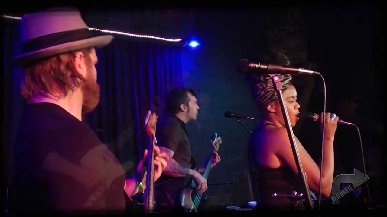 The Extended Play Sessions with Nikki Hill