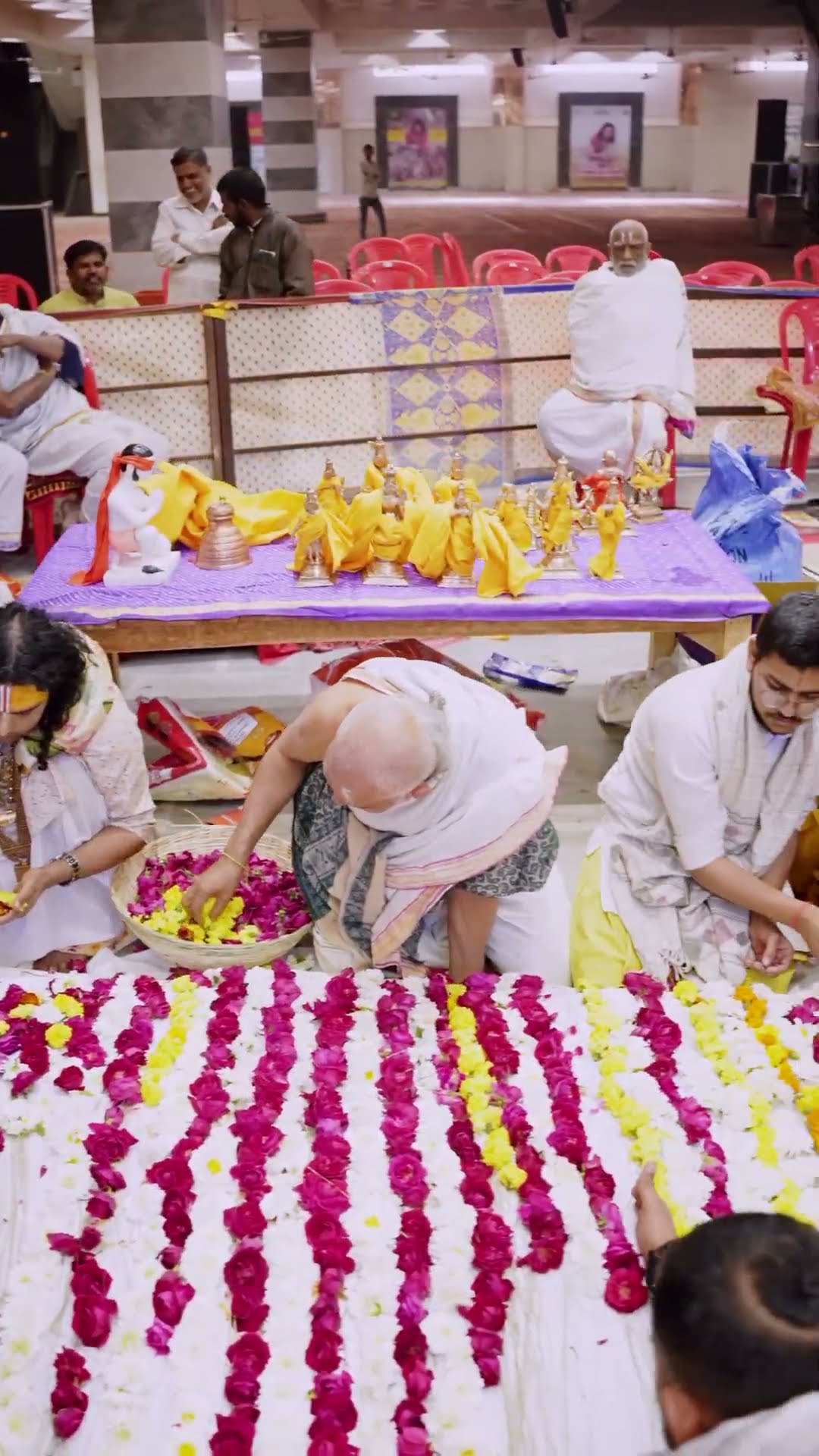 दिव्य प्राण-प्रतिष्ठा महोत्सव की पावन मंगलमय मनमोहक झलकियां...