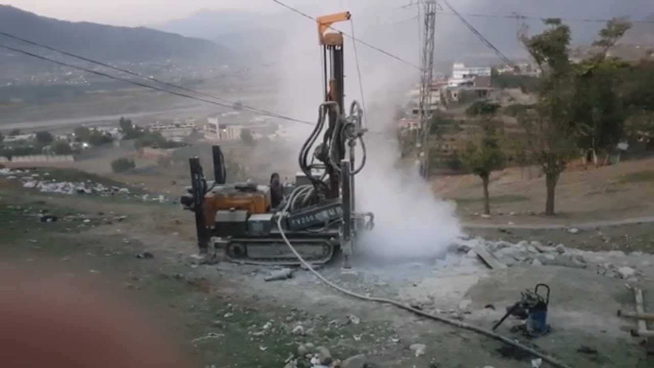 Well Working Machine Bore Water well Drilling Machine working - YouTube