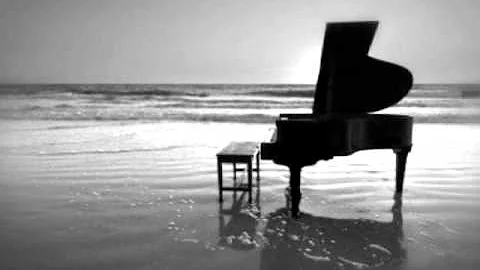 J.S. Bach - Prelude in C Major (Piano :: Ashley We...