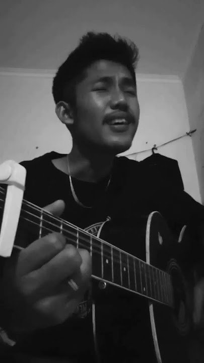 terkomang komang 🐌 #komang #raimlaode #cover #coversong #musikviral #music #coverakustik #laguindo