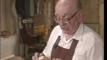 Basic Spindle Moulding by Roy Sutton