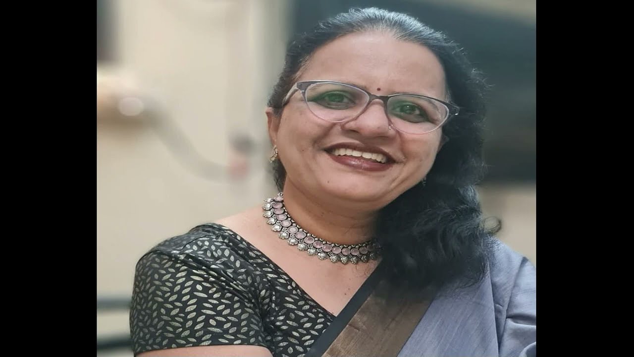 Success story of  Female laparoscopy surgeon  from Sangli small town in  Maharashtra, India