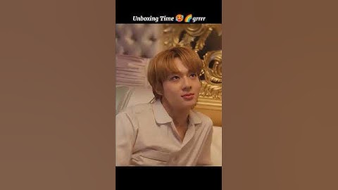 Thumbnail of Unboxing time 🥵 grrrr 🌈💗#bl #thaibl #zeenunew #thenextprince #zonzon #shorts