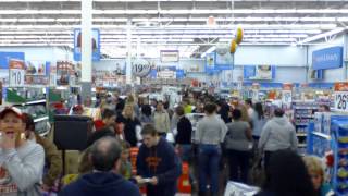 Clarksville Walmart Thanksgiving day SALE  2012.MOV