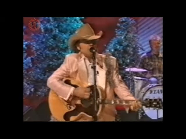 Dwight Yoakam - Run Run Rudolph