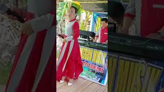 Bh Nya Melorot Di Atas Panggung Jd Di Perbaiki Dlu