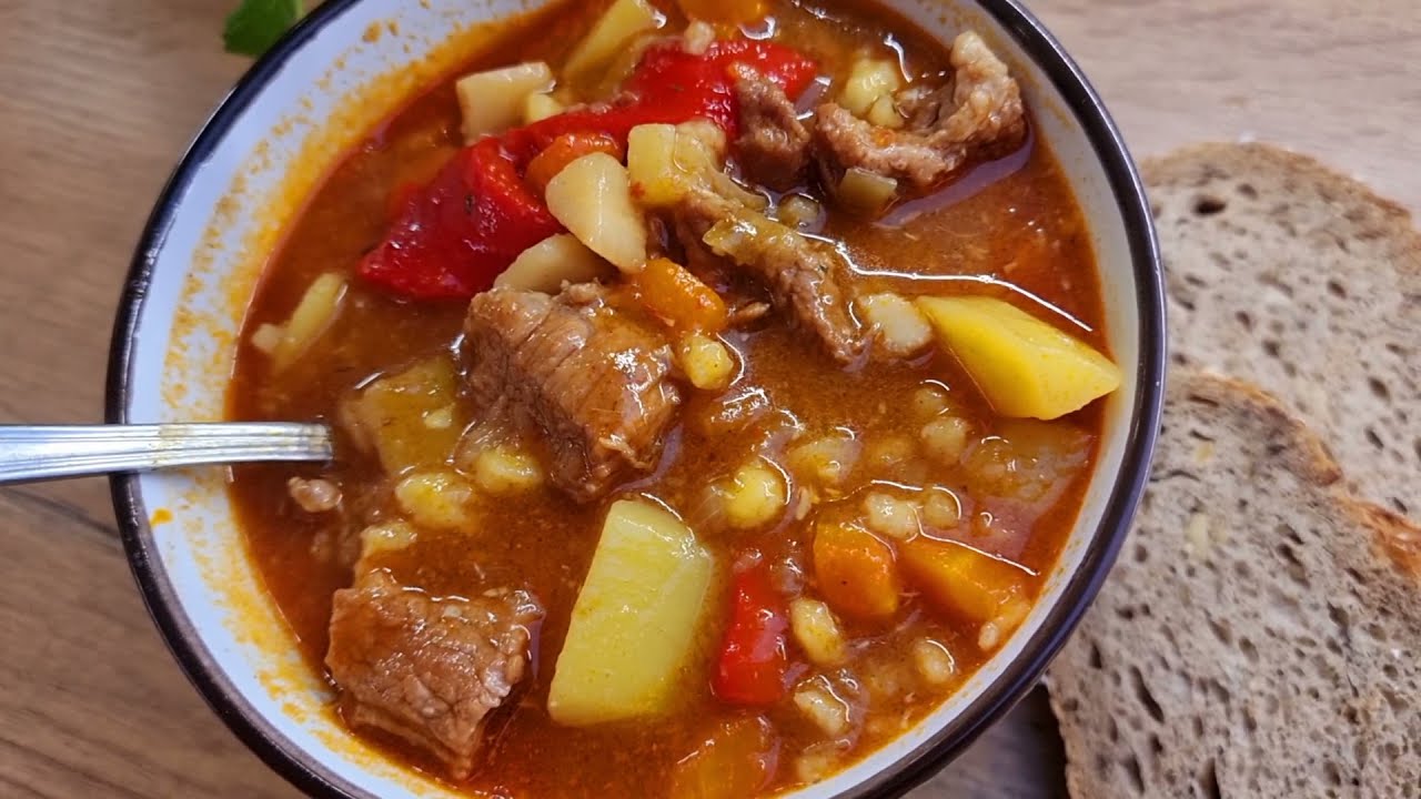 Węgierska zupa gulaszowa - prosty, stary przepis, sycąca i rozgrzewająca #gulaszowa #węgierska