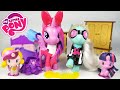 MLP - BRINCANDO com as ROUPAS DA MAMÃE ‹ Luli Rarity ›