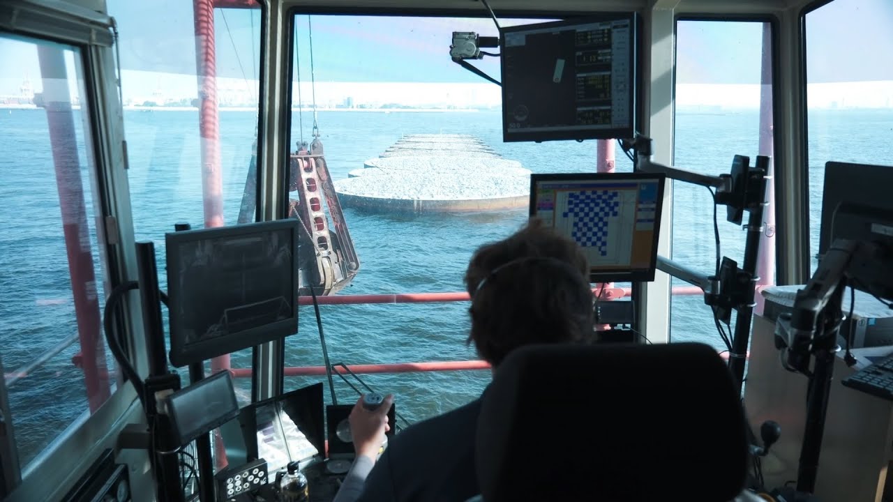 横浜港新本牧地区岸壁（ー１８ｍ）（耐震）築造工事【現場施工ライブ Vol 10 】