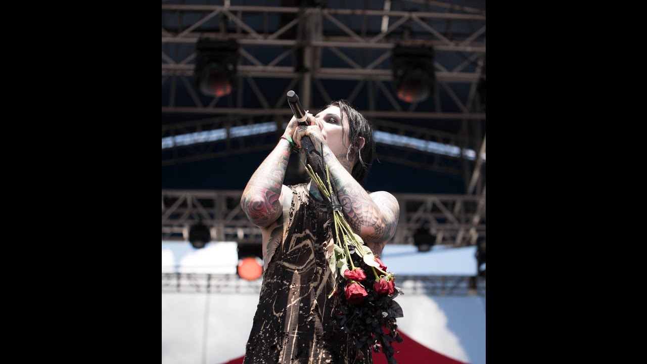 ROCKwell UnScene - Chris Motionless - Fort Rock interview