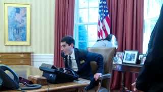 Top Youth Try Out Oval Office Chair - With A Warning