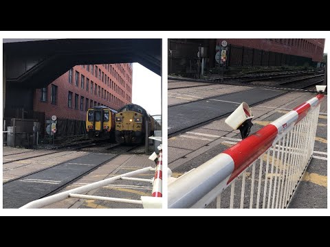 *Test Train And Broken Barrier Light* Lincoln High Street Level Crossing 02/04/22