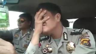 polisi karaoke lagu andylau