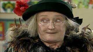 Simon and the Witch - Series 1 - Episode 11 - [HQ]