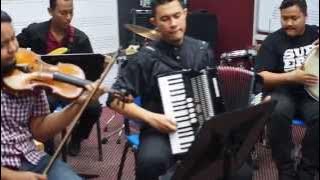 Instrumental 'Embun Menitik' ~ Aswara