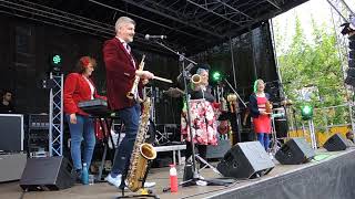 Las Chicas del Barrio [2] (Wageningen, Bevrijdingsfestival, 5-5-2024)