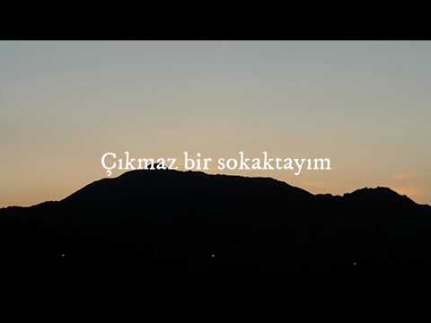 [Lyrics]Mutsuzum çok hastayım guldur beni doktor