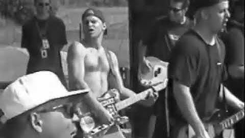 No Use for a Name feat. Bradley Nowell - "Redemption Song (Live)"