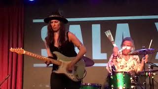 Susan Santos "Blind Woman" Sala X Sevilla 08-04-2019