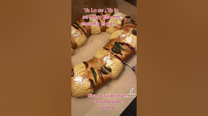 Rosca de reyes/ Traditional Mexican bread Reyes