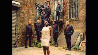 Sharon Jones \& the Dap Kings - Give it Back